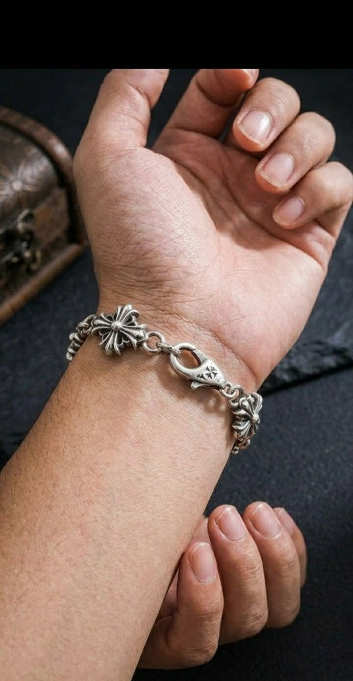 Nocturne Cross Bracelet
