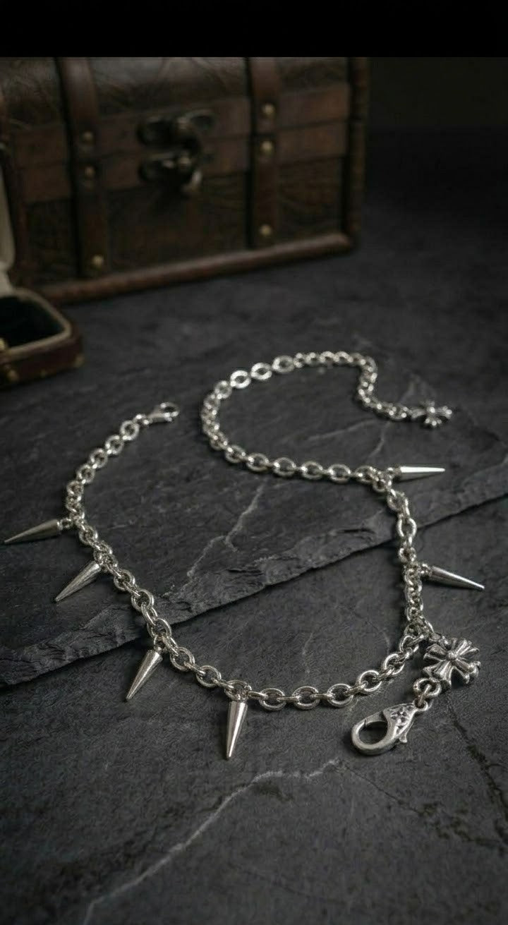 Shadow Fang Choker